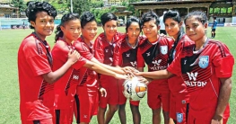 বিশ্বকাপ বাছাইয়ের টিকিট নিয়ে রাতে ফিরছে নারী ফুটবলাররা
